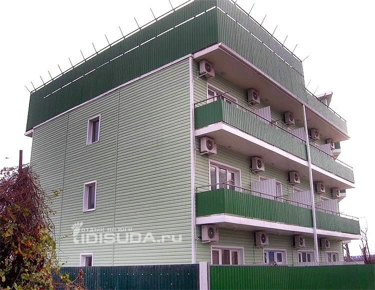 37b531166b7f412d4cb05a26677063ee