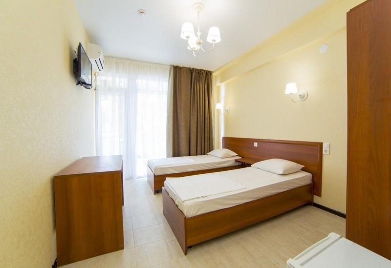 020